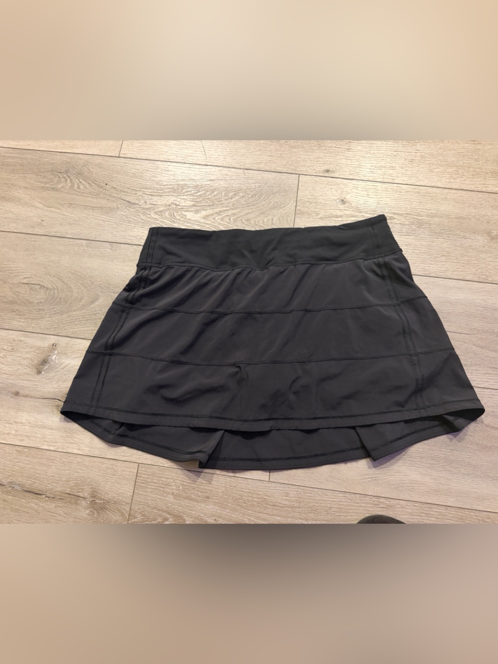 lululemon athletica Black Ruffle-Trim Athletic Skort